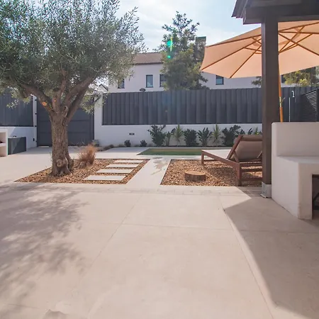 فيلة Md Barraques De Lluna