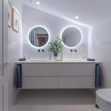 Md Barraques De Lluna فالنسيا