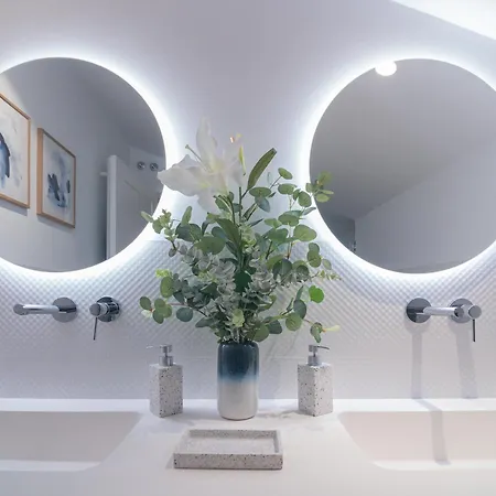 Md Barraques De Lluna *